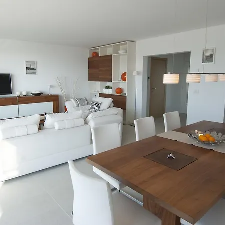 - Silverbeach Le Coq