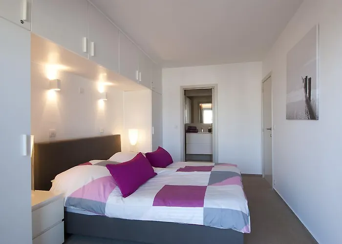 - Silverbeach Apartman *